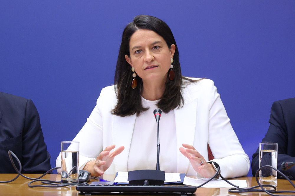 Κεραμέως για συλλογικές συμβάσεις: Μεγαλύτερη προστασία για τους εργαζομένους