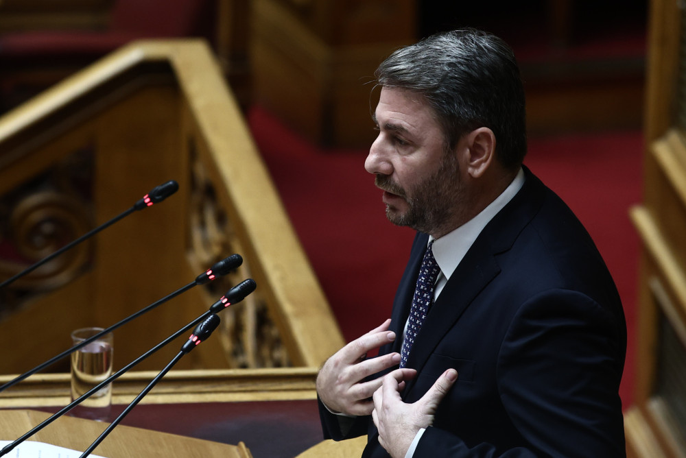 Η κουμπαριά του παραλόγου