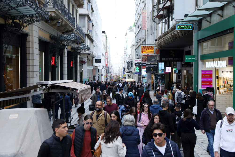 Goldman Sachs: σε δυναμική τροχιά η ελληνική οικονομία - Οι σταθεροί πυλώνες που τη θωρακίζουν