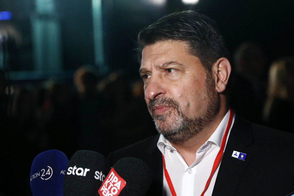 Συγκίνηση Χαρδαλιά στα εγκαίνια του χριστουγεννιάτικου χωριού: Η σκέψη μας σε όσους είναι μακριά μας