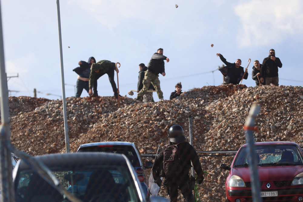 Κρήτη: ταυτοποιήθηκαν οι αγρότες στα επεισόδια - Θα κατηγορηθούν για εγκληματική οργάνωση