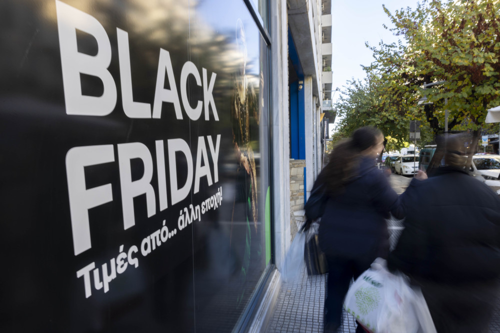 Black Friday 2025: κορύφωση των προσφορών σήμερα - Τι να προσέξουν οι καταναλωτές