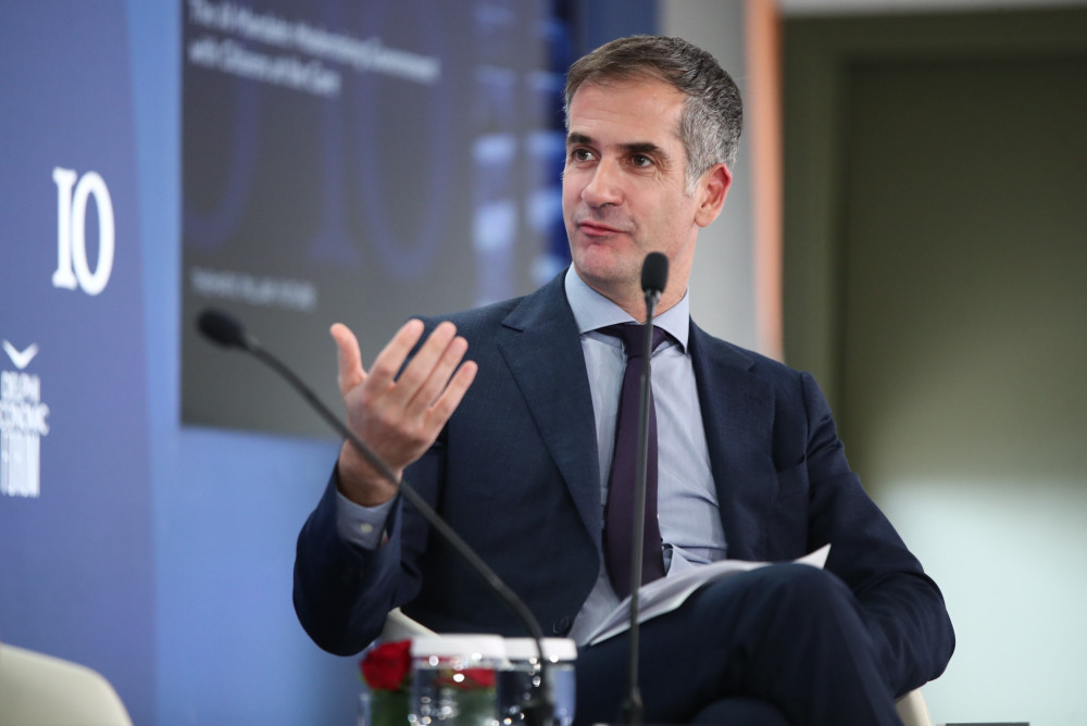 «Αθήνα Ψηλά»: πώς το Airbnb κατάπιε τις μειώσεις των δημοτικών τελών - H ακατανόητη στάση Δούκα