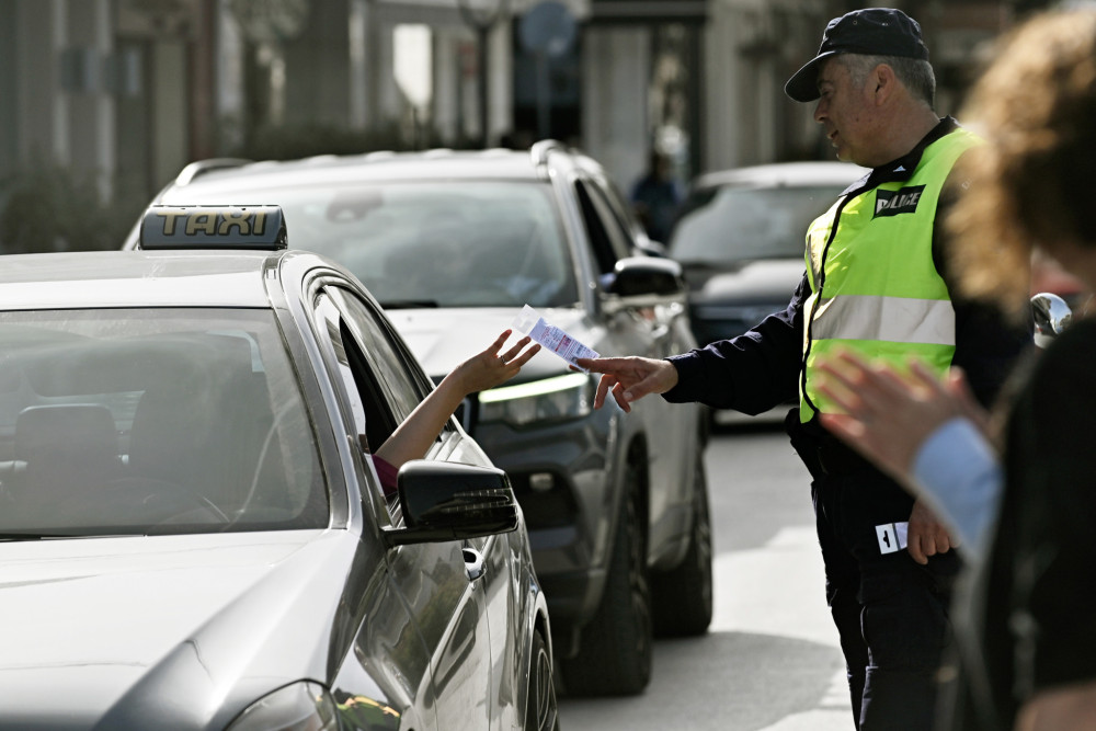 Δεν έχουμε άλλες ζωές για να χάσουμε στους δρόμους