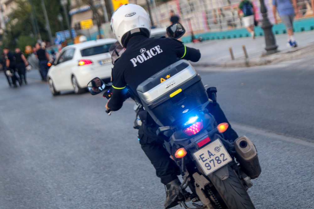 Σοβαρό επεισόδιο στη Βάρκιζα - Οκτώ ανήλικοι συνελήφθησαν μετά από συμπλοκή