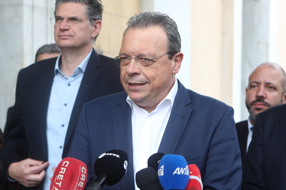 Φάμελλος για Φλαμπουράρη: Ήταν η ψυχή του κόμματός μας - Θα σε θυμόμαστε με αγάπη