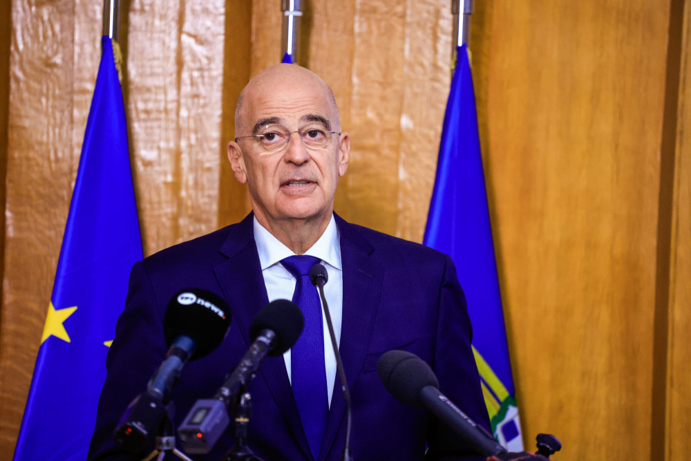 Ξενάγηση Δένδια στις εγκαταστάσεις της εταιρείας κατασκευής drones Matternet στην Καλιφόρνια