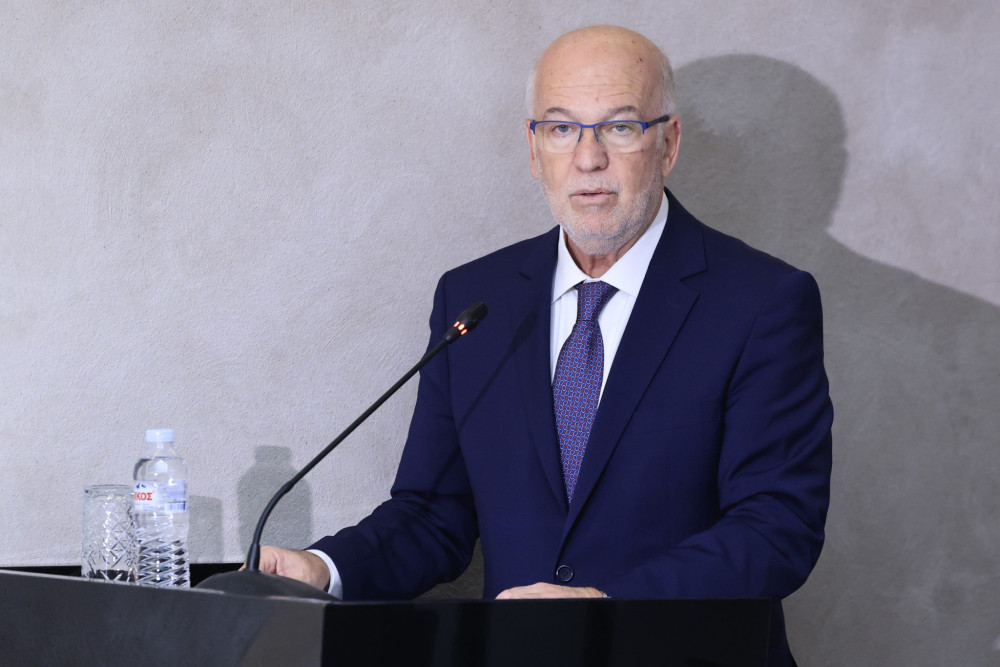 Φλωρίδης για βιβλίο Τσίπρα: Θέλει να πει ότι «είχα μια ομάδα ανίκανων και εγώ ήμουν ο κάτσε καλά παίχτης»