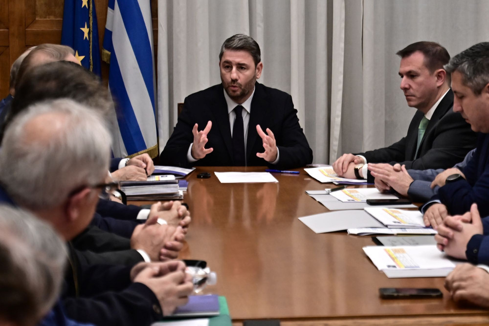 Ο Νίκος Ανδρουλάκης πιστεύει ότι το ΠΑΣΟΚ «ανεβαίνει»: μήνυμα στους δελφίνους για τις… βουλευτικές εκλογές