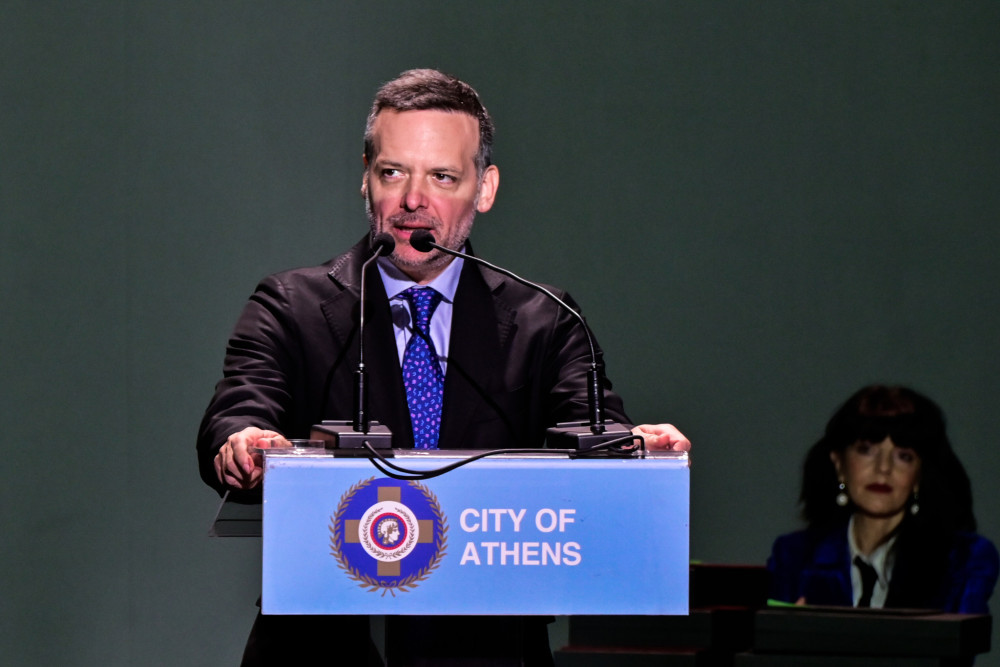 Χάρης Δούκας: αποκλείει συνεργασία με ΝΔ αλλά περιμένει τον Αλέξη Τσίπρα για... διάλογο (video)