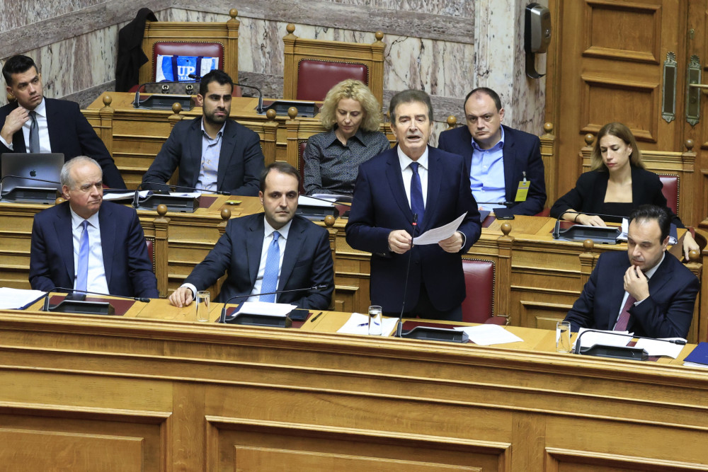 Βουλή: Πέρασε η αυστηροποίηση του νόμου για την οπλοκατοχή - Σαρωτικές αλλαγές και βαριές ποινές