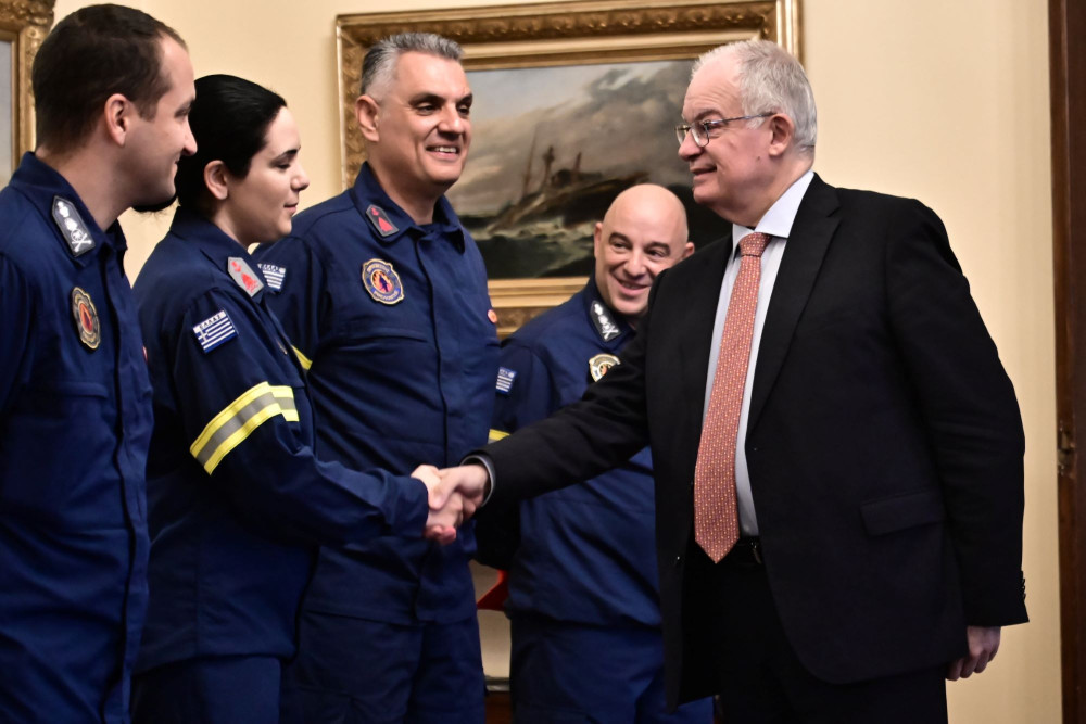 Κωνσταντίνος Τασούλας: συναντήθηκε με την Πανελλήνια Ένωση Εθελοντών Πυροσβεστικού Σώματος