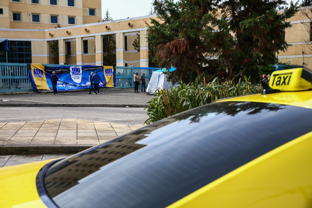Χωρίς ταξί και σήμερα η Αττική - Προκηρύχθηκε νέα 24ωρη απεργία