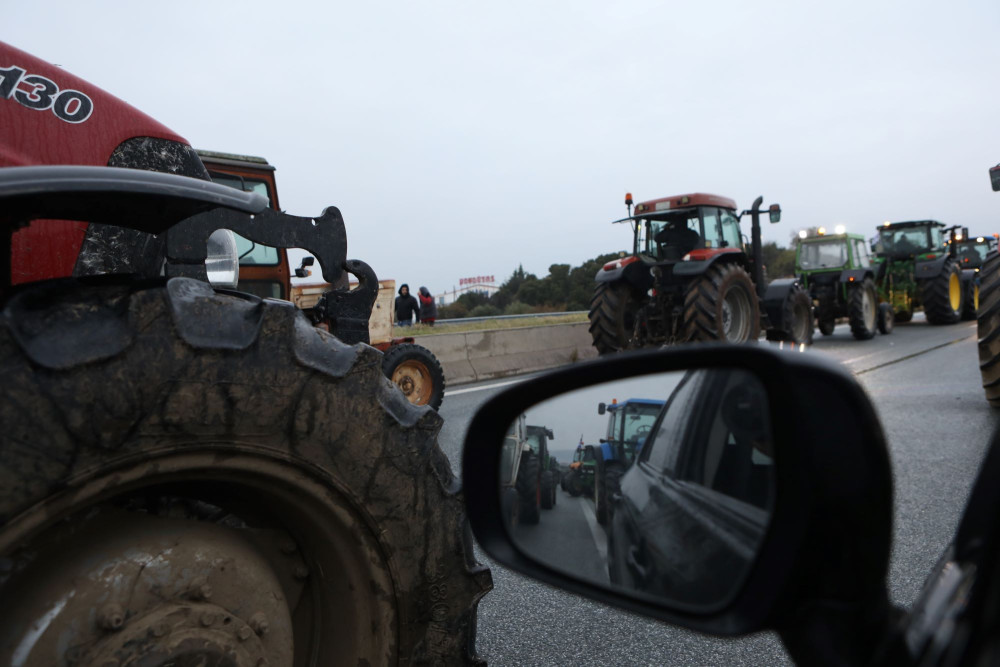 Αγροτικά μπλόκα: έκλεισε το τελωνείο του Προμαχώνα στα σύνορα Ελλάδας-Βουλγαρίας