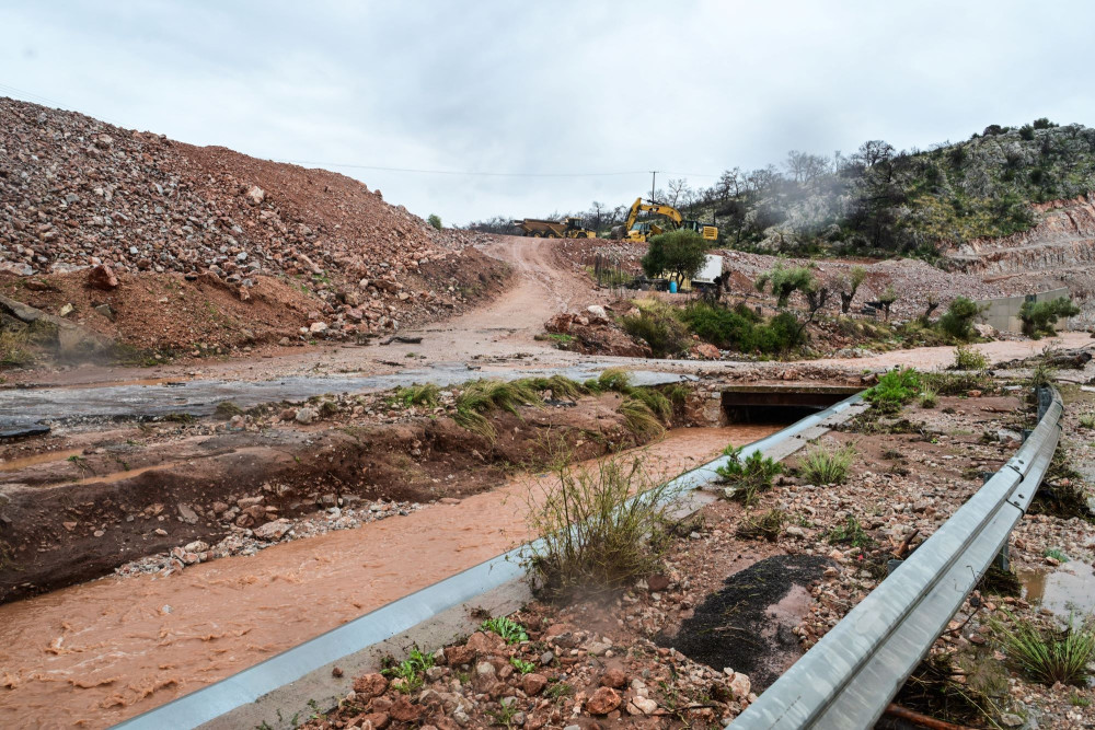 Κακοκαιρία: κίνδυνος υπερχείλισης του Σαρανταπόταμου - Μήνυμα του 112 για ετοιμότητα