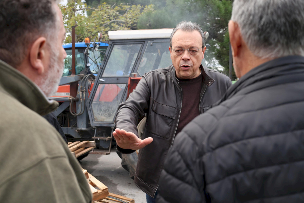 Προοδευτικός χώρος σε αναζήτηση ταυτότητας: o Φάμελλος ψάχνει ενότητα χωρίς σχέδιο