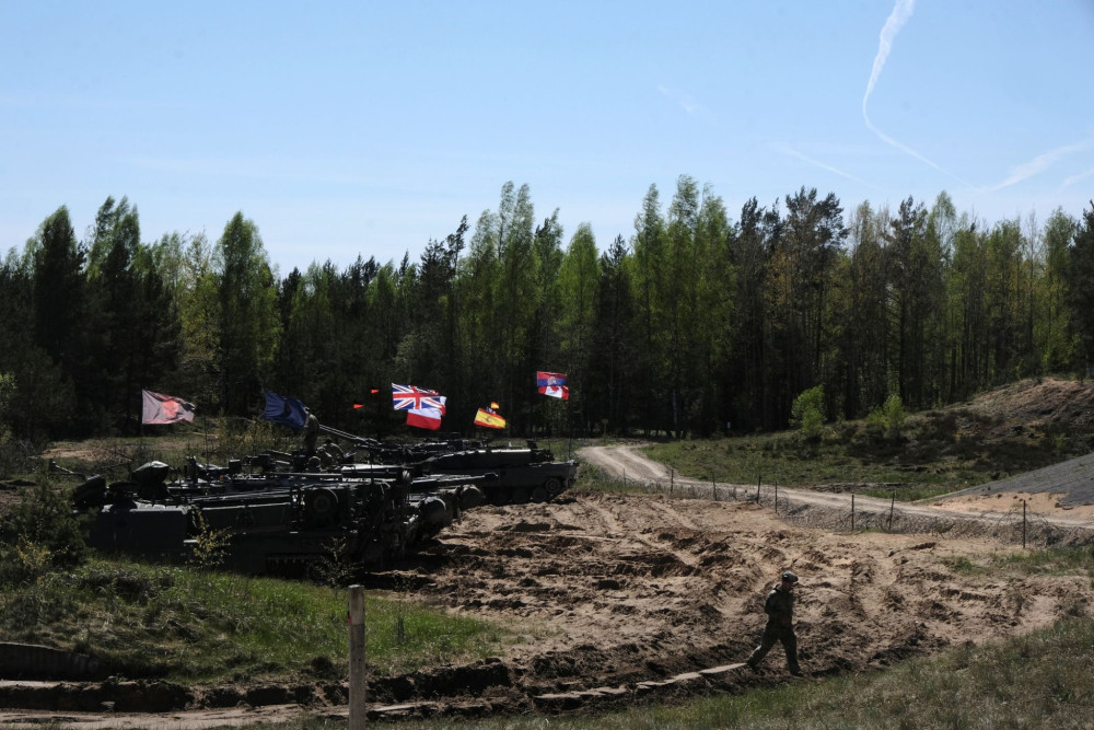 ΕΕ: κατεβάζει τον πήχυ των απαιτήσεων από τη Βρετανία για ένταξη στο SAFE