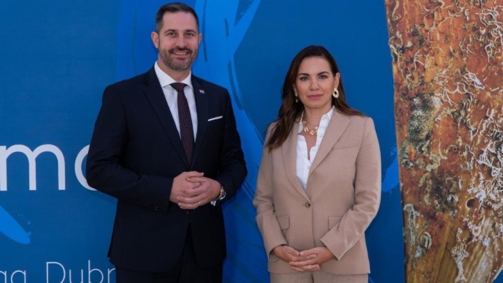 Κεφαλογιάννη: συνάντηση  με τον Κροάτη ομόλογό της, για την ενίσχυση στρατηγικής συνεργασίας στον τουρισμό