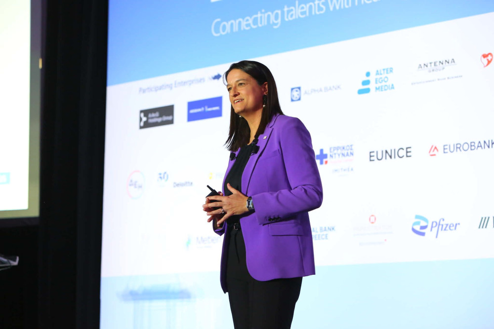 Το προσωπικό rebrain της Νίκης Κεραμέως - Η εξομολόγησή της στην εκδήλωση στη Νέα Υόρκη