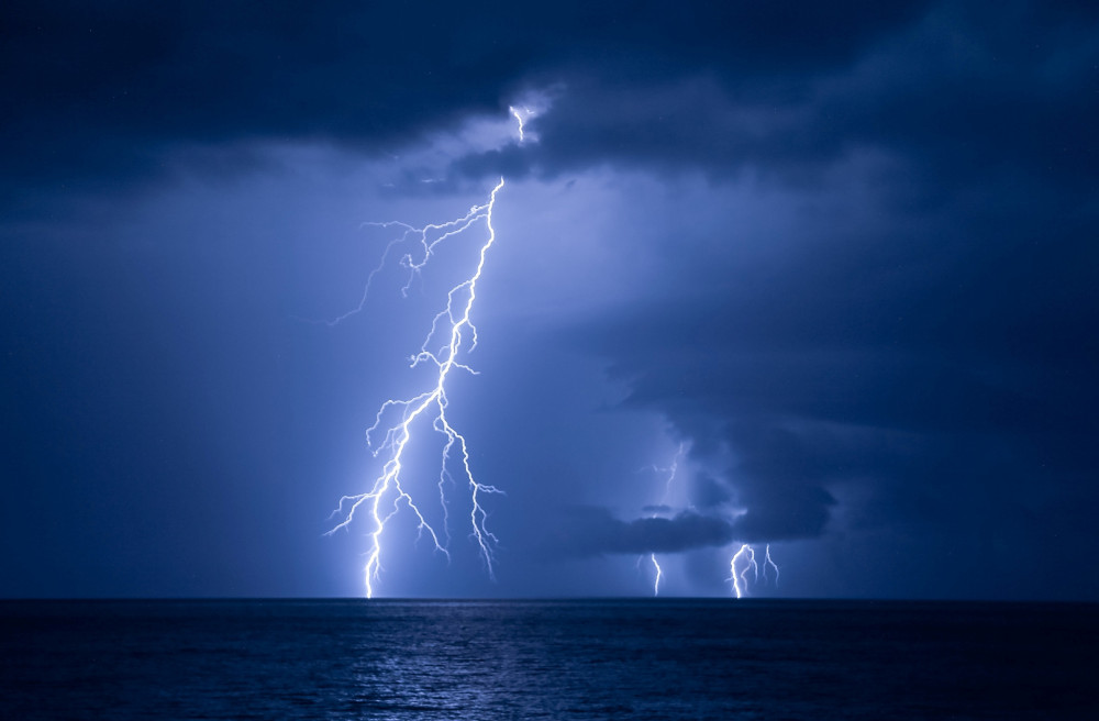 Κακοκαιρία: άνοιξαν οι ουρανοί στην Αττική - Πού θα χτυπήσει η Adel