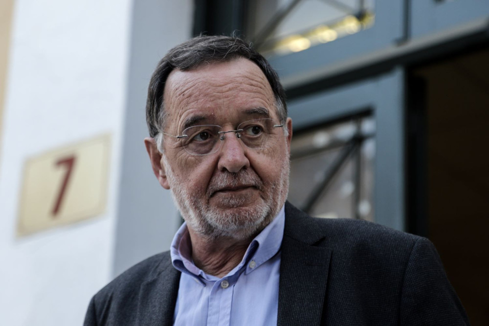 Κόλαφος ο Λαφαζάνης για Τσίπρα: Μόνο πολιτικά ανώμαλος θα έγραφε τέτοιο βιβλίο