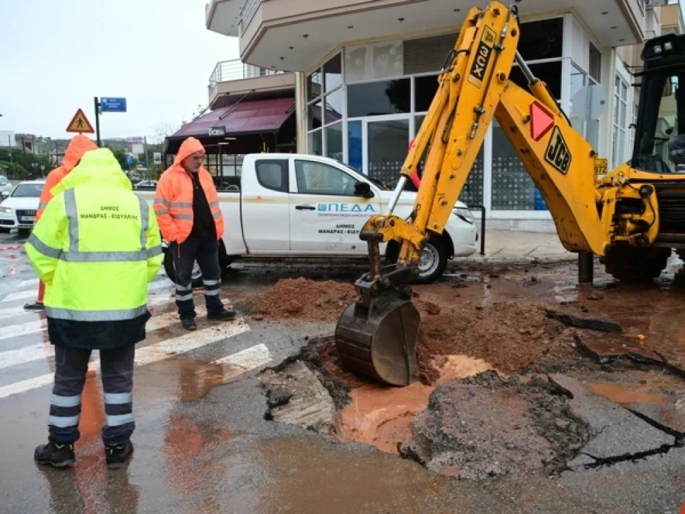 Κακοκαιρία Byron: σε κατάσταση έκτακτης ανάγκης οι Δήμοι Μεγαρέων, Ανατολικής Μάνης και Ευρώτα  - Πού έπεσε η περισσότερη βροχή