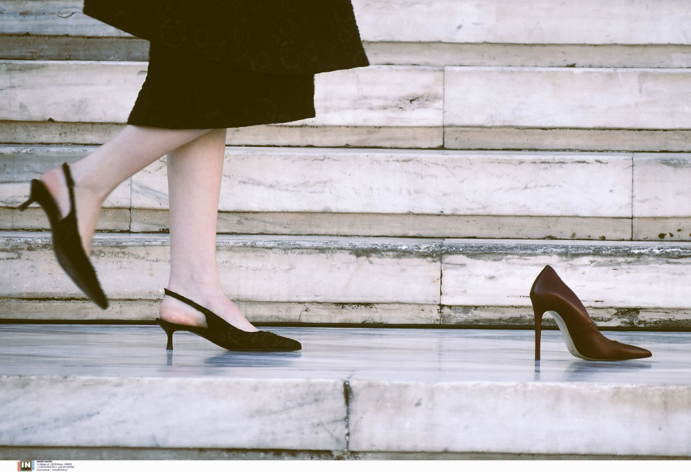 Σαν σήμερα 30 Νοεμβρίου: ο Πάγκαλος, η «μεζούρα» και οι φούστες που… έπρεπε να κατέβουν