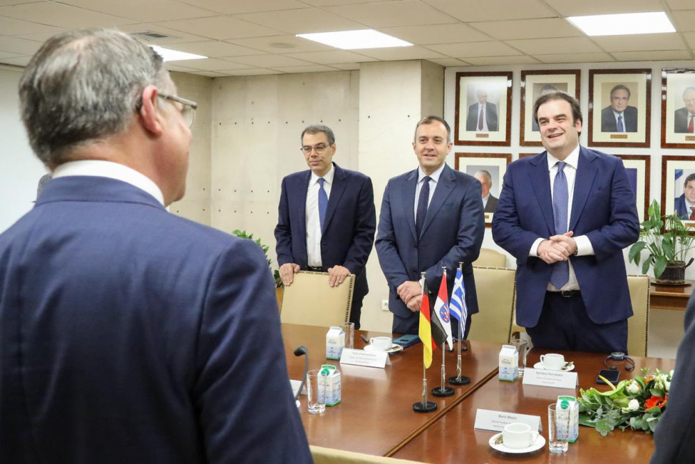 Συνάντηση Πιερρακάκη με τον πρωθυπουργό του ομόσπονδου κρατιδίου της Έσσης