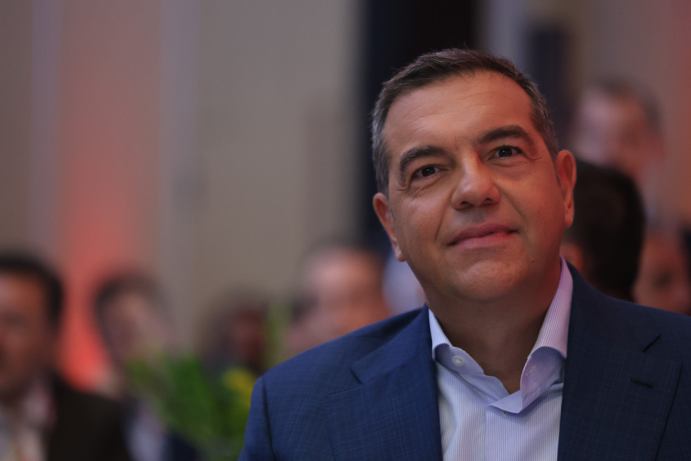 Κάτοικοι και συγγενείς θυμάτων του Ματιού κατά Τσίπρα με αφορμή το βιβλίο του