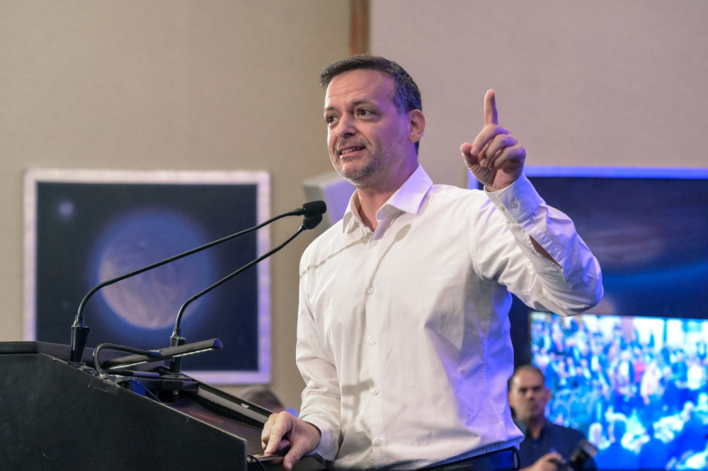 Κρίση μεγαλείου: ο Δούκας των Αθηνών «μοιράζει» τετραετίες