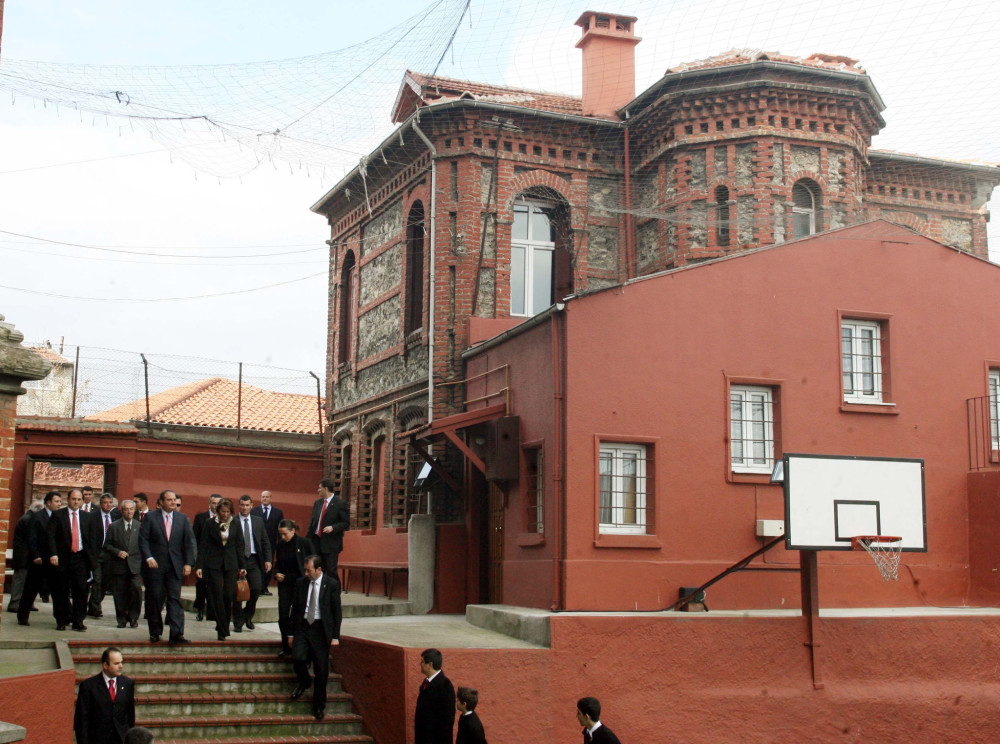 Κωνσταντινούπολη: η Πατριαρχική Μεγάλη του Γένους Σχολή μετακομίζει προσωρινά λόγω σεισμικού κινδύνου