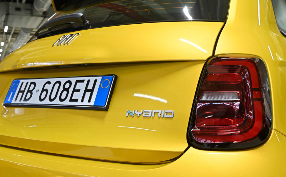 Αγορά αυτοκινήτου: Η μεσαία τάξη ψήφισε υβριδικά... και οι Βρυξέλλες προσαρμόστηκαν