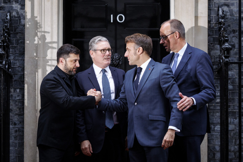 Επικοινωνία Μακρόν, Μερτς, Στάρμερ με Τραμπ για την Ουκρανία