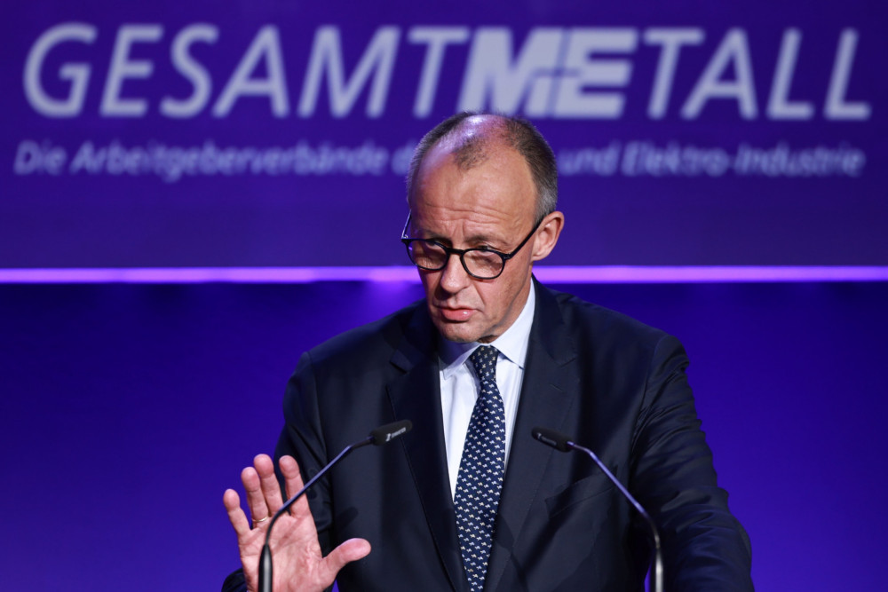 Μερτς: Ετοιμάσαμε νέο ειρηνευτικό σχέδιο για την Ουκρανία που αντιμετωπίζει εδαφικά ζητήματα