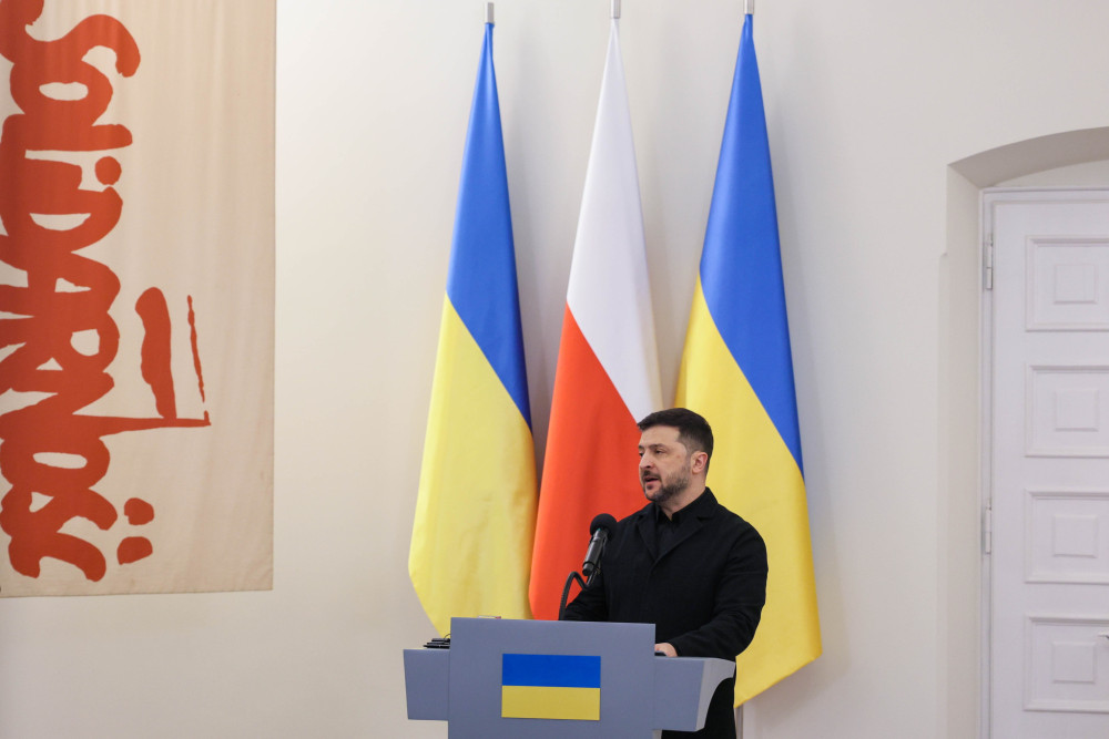 Βολοντίμιρ Ζελένσκι από Πολωνία: Ο μεγαλύτερος φόβος της Ρωσίας είναι να είμαστε ενωμένοι