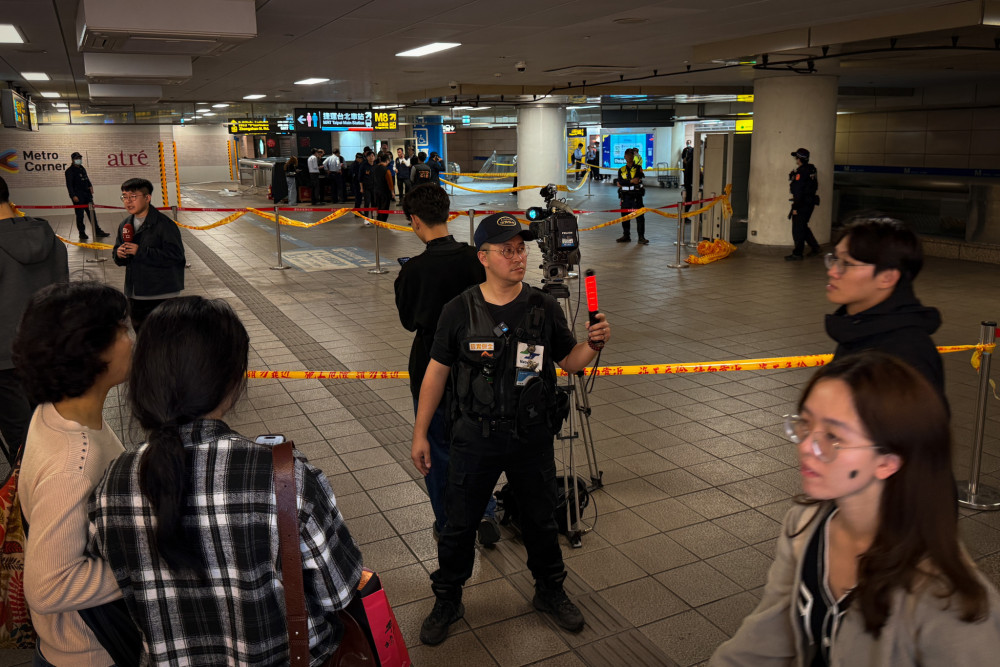 Τέσσερις νεκροί και πέντε τραυματίες από επίθεση με μαχαίρι σε σταθμούς μετρό της Ταϊπέι (video)