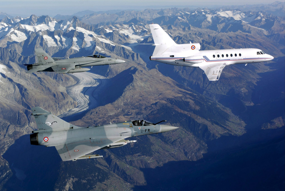 Συντριβή Falcon 50: όλα τα ενδεχόμενα στο τραπέζι των εμπειρογνωμόνων