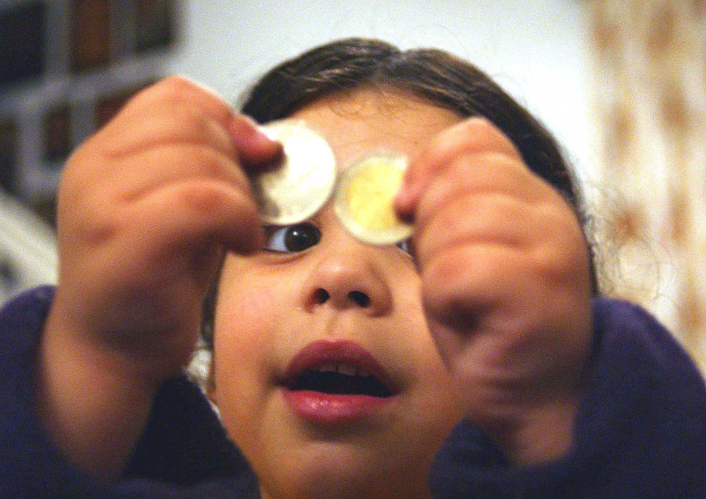 Χρυσές λίρες: μασούρια 5 δισ. ευρώ κρυμμένα στο... στρώμα