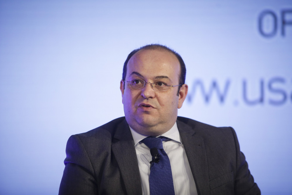 Ο Δημήτρης Λιάκος, στενός συνεργάτης του Τσίπρα, προαναγγέλει το νέο κόμμα