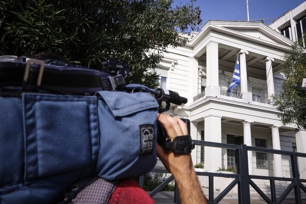 Υπουργείο Εξωτερικών: Σκληρό μήνυμα στον Μίτσκοσκι για την «μακεδονική» γλώσσα