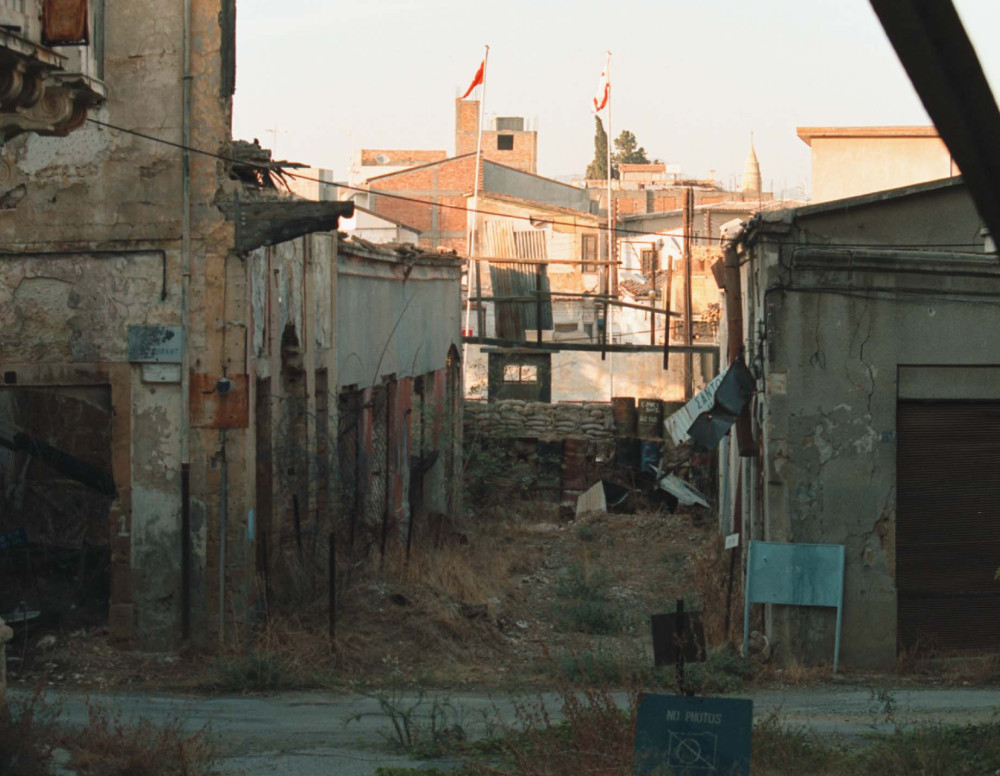 Σαν σήμερα – 30 Δεκεμβρίου 1963: η μέρα που η Λευκωσία κόπηκε στα δύο