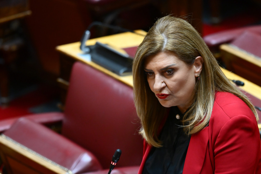 Λιακούλη: Καταγγελίες για εργασιακή κακοποίηση υπαλλήλων της Βουλής λόγω της έντασης στην εξεταστική