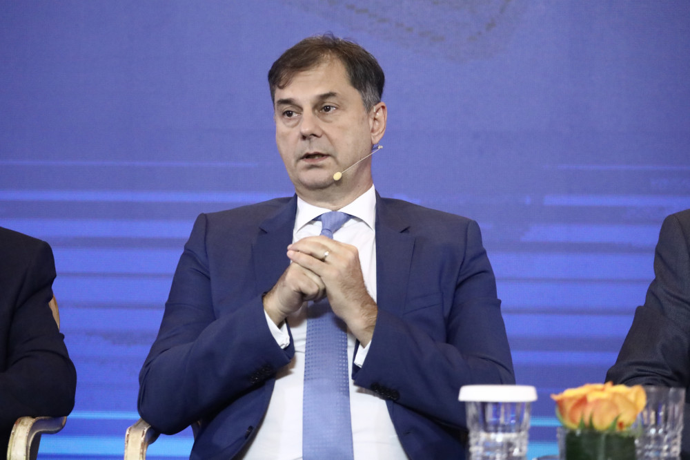 Χάρης Θεοχάρης στο Capital Link: Η Ελλάδα περνά από την ανάκαμψη στην επιτάχυνση