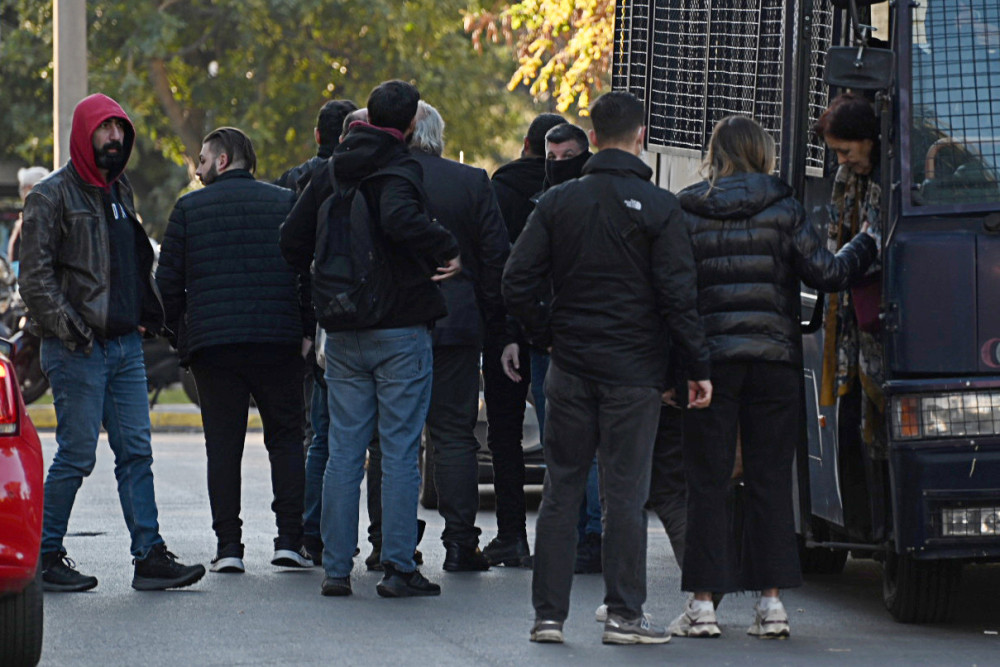 ΟΠΕΚΕΠΕ: ελεύθεροι όλοι οι κατηγορούμενοι που απολογήθηκαν σήμερα