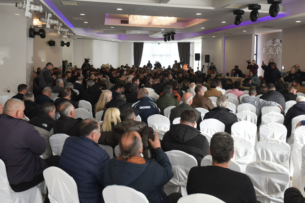 Κλιμάκωση αποφάσισαν οι αγρότες - Θα προχωρούν και σε κλείσιμο παρακαμπτήριων δρόμων