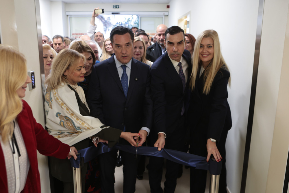 Άδωνις Γεωργιάδης: Εγκαινίασε το ανακαινισμένο ΤΕΠ στο «Έλενα Βενιζέλου»