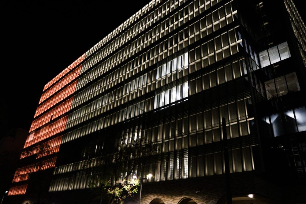 Σαν σήμερα: η νύχτα που κάηκε το Μινιόν και άλλαξε το κέντρο της Αθήνας