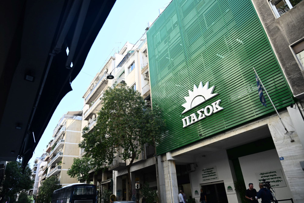 Έπιασε ταβάνι το ΠΑΣΟΚ: η βελόνα κόλλησε και δεν ξεκολλάει