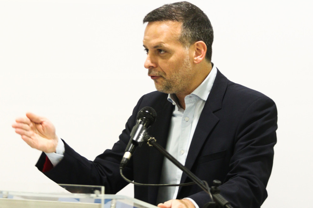 Απίστευτος Δούκας: οι εικόνες από τις πρόσφατες πλημμύρες στην Αθήνα ήταν προϊόν A.I.