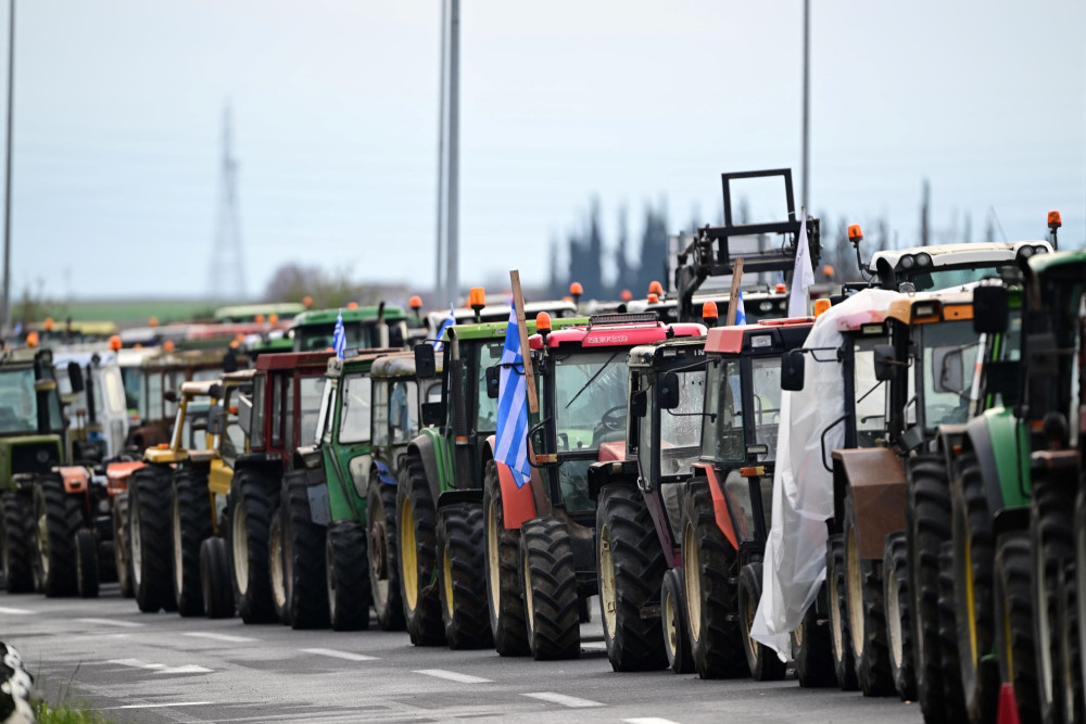 Το «Μανιφέστο» στα μπλόκα: «Θα μας διώξουν από τα χωράφια, θα ερημώσουν τα χωριά» λένε οι αγρότες